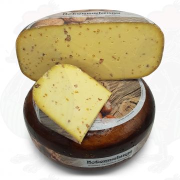 Formaggio misto di noci