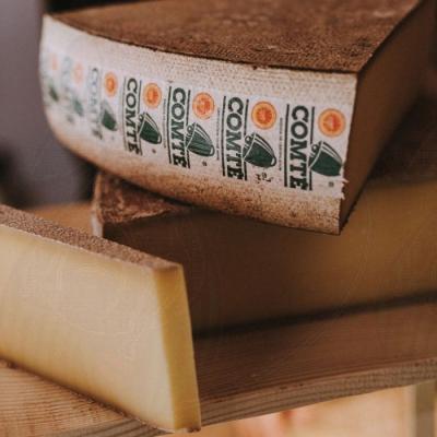 Formaggio e vino: come creare abbinamenti perfetti